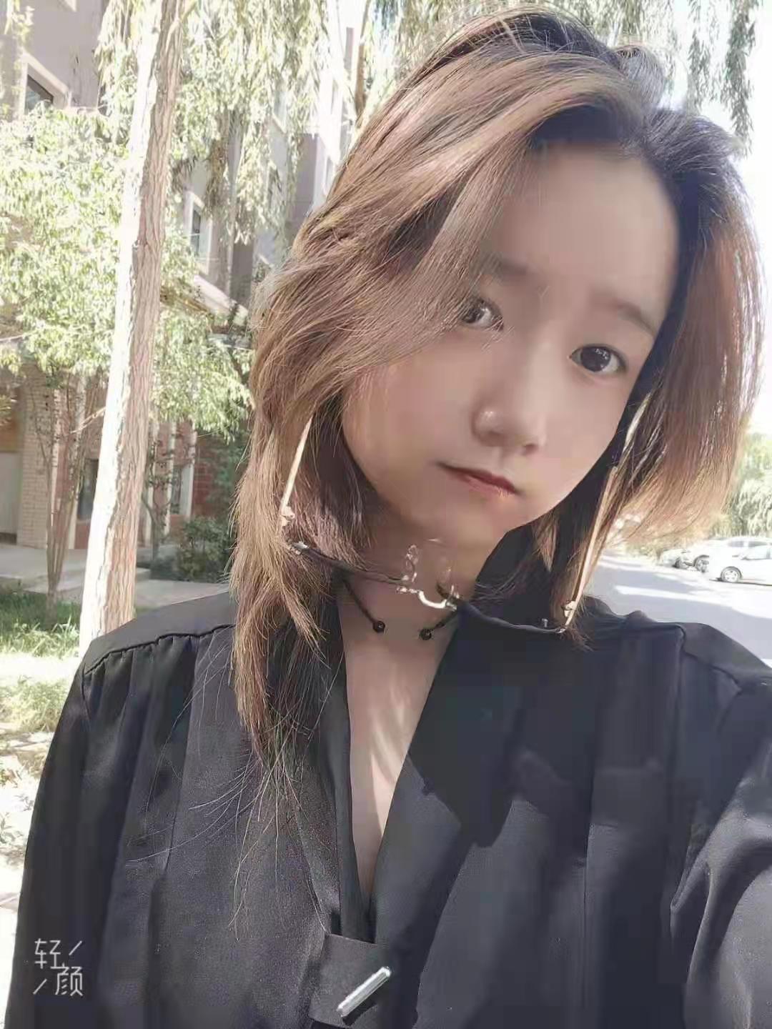 00后刚下海的可爱小妹